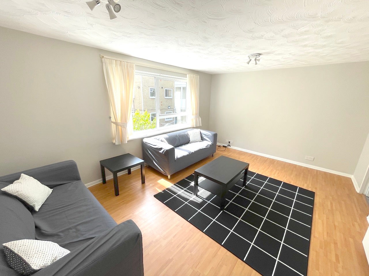 Flat Park Grange Croft in Sheffield
