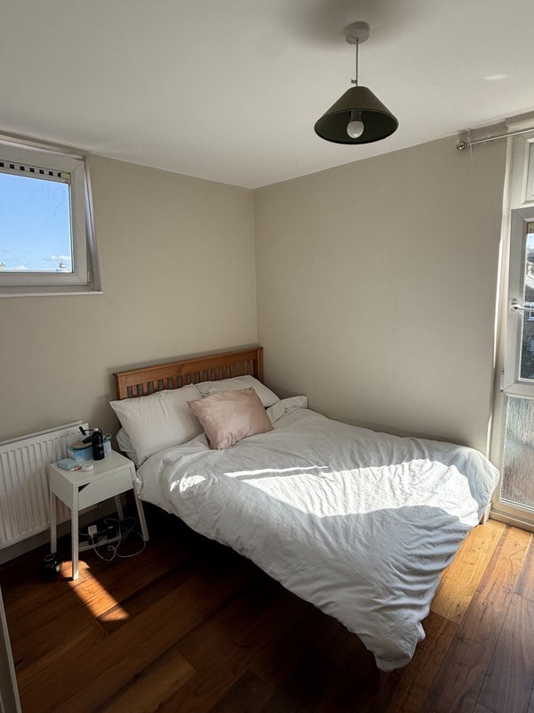 Room Teversham Lane in Greater London