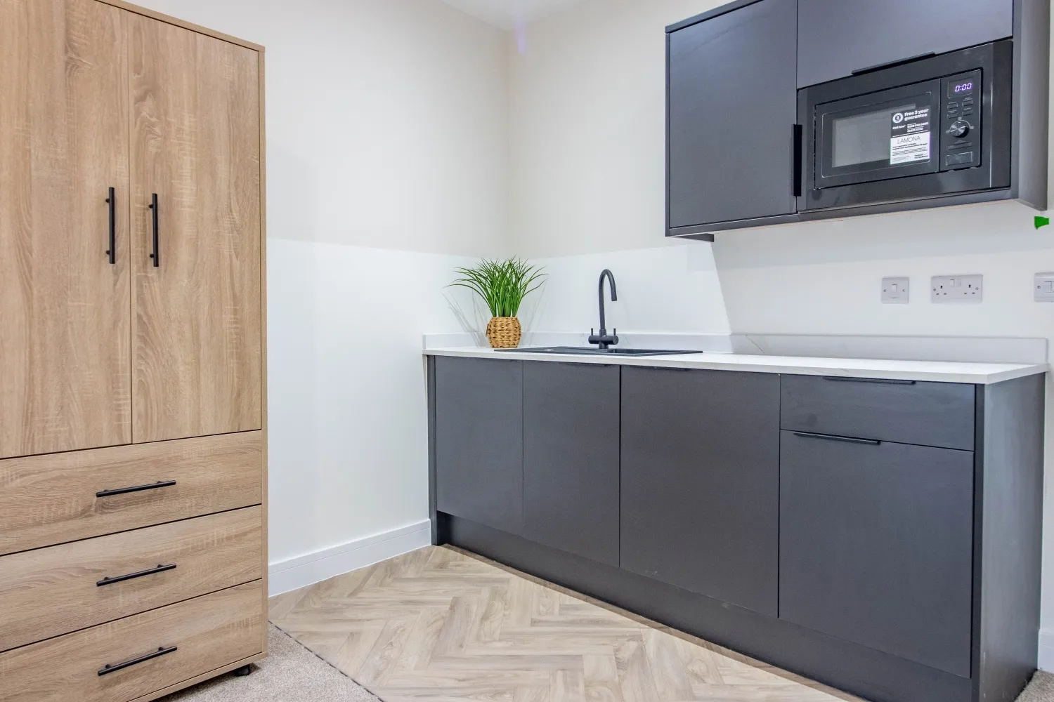 Room Brookhill Street in Nottingham