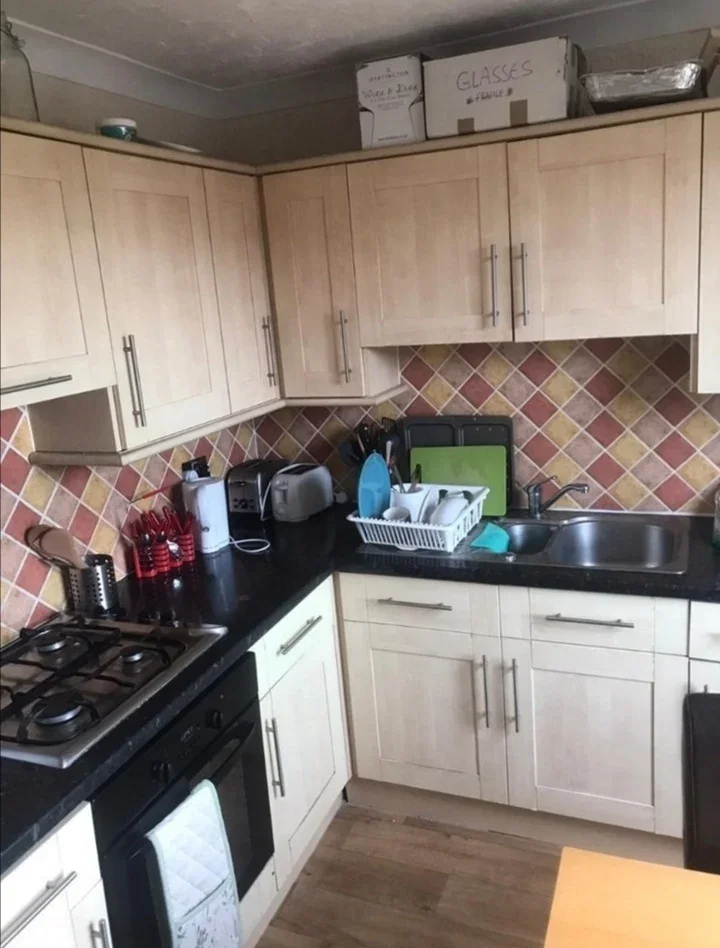 Room Olive Road in Greater London