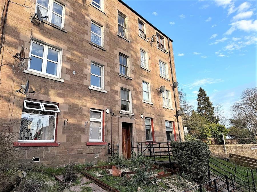 Flat Dens Road in Dundee