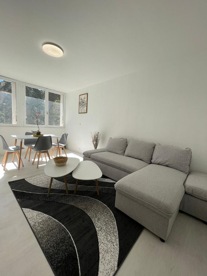 Appartement Avenue des Lilas à Pau