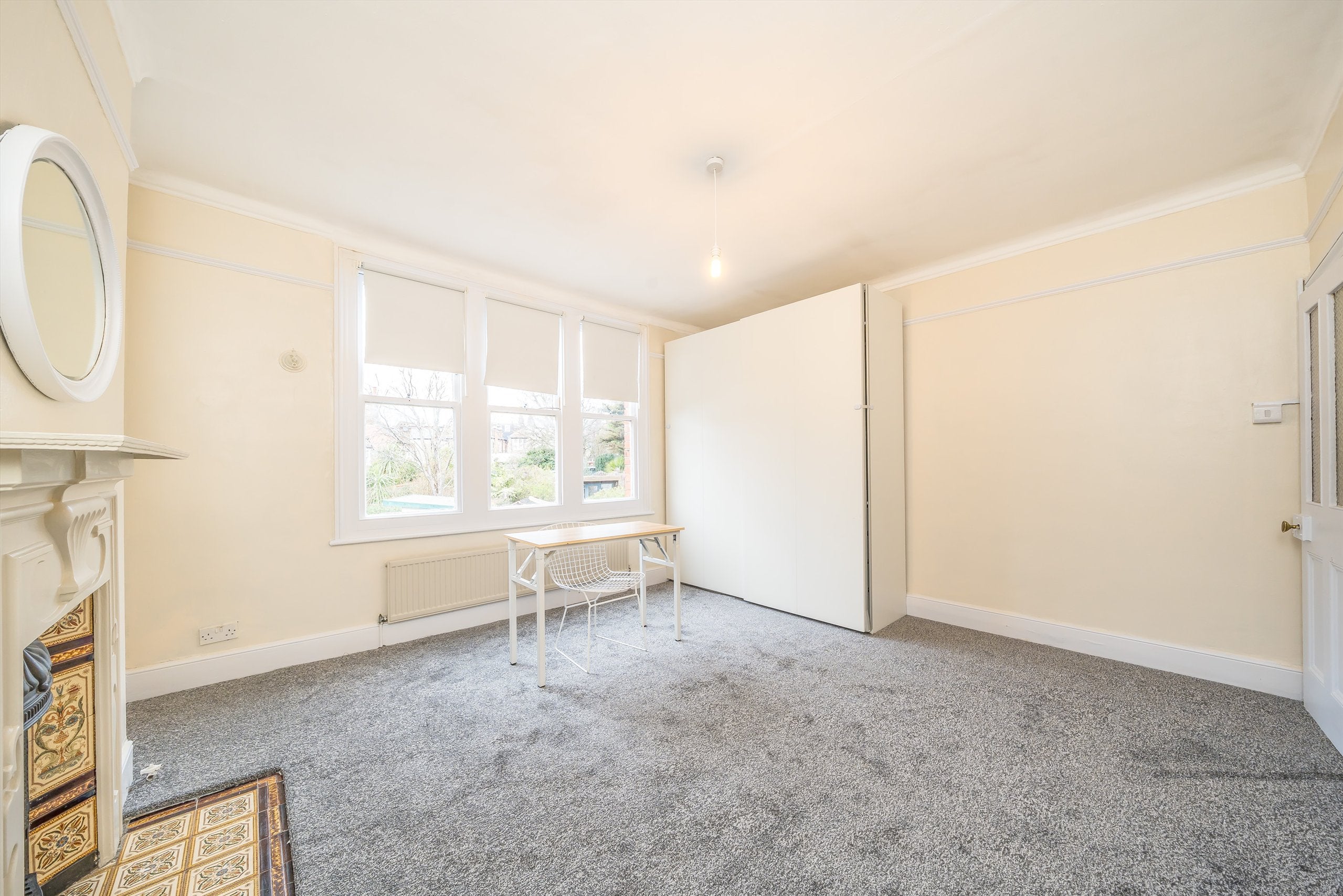Flat Stanthorpe Road in Greater London