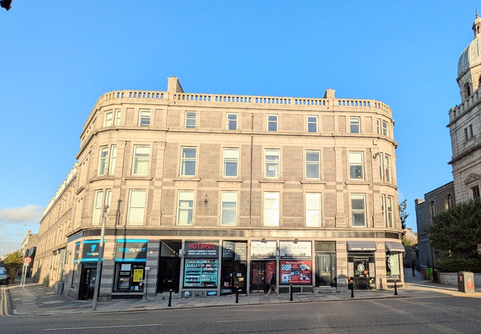 Flat Holburn Street in Aberdeen City