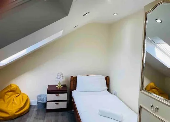 House Hollidge Way in Greater London