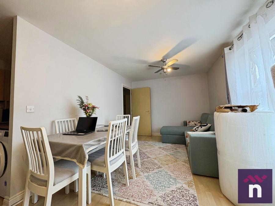Flat Brabant Way in Westbury