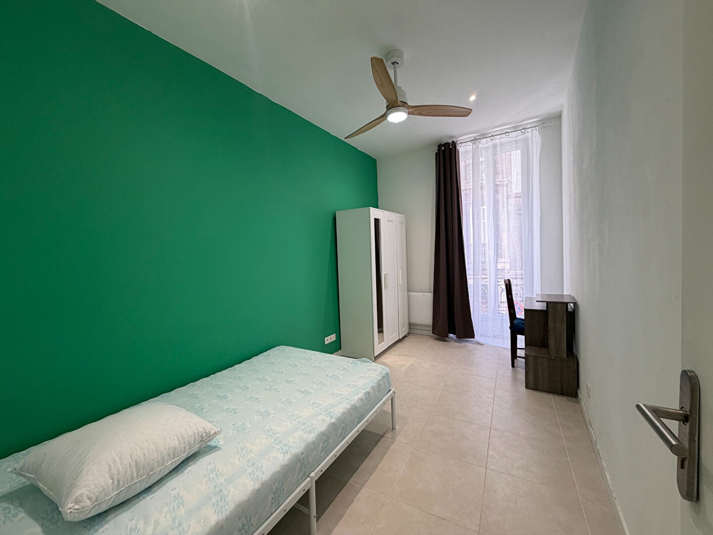 Chambre Rue Saint-Pierre à Marseille