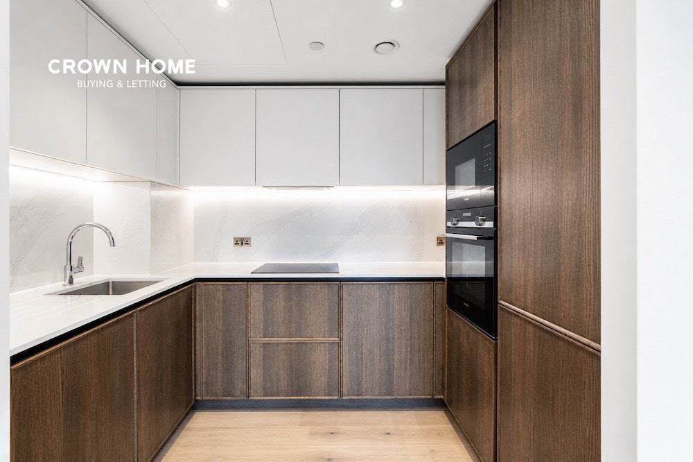Flat Cowcross Street in Greater London