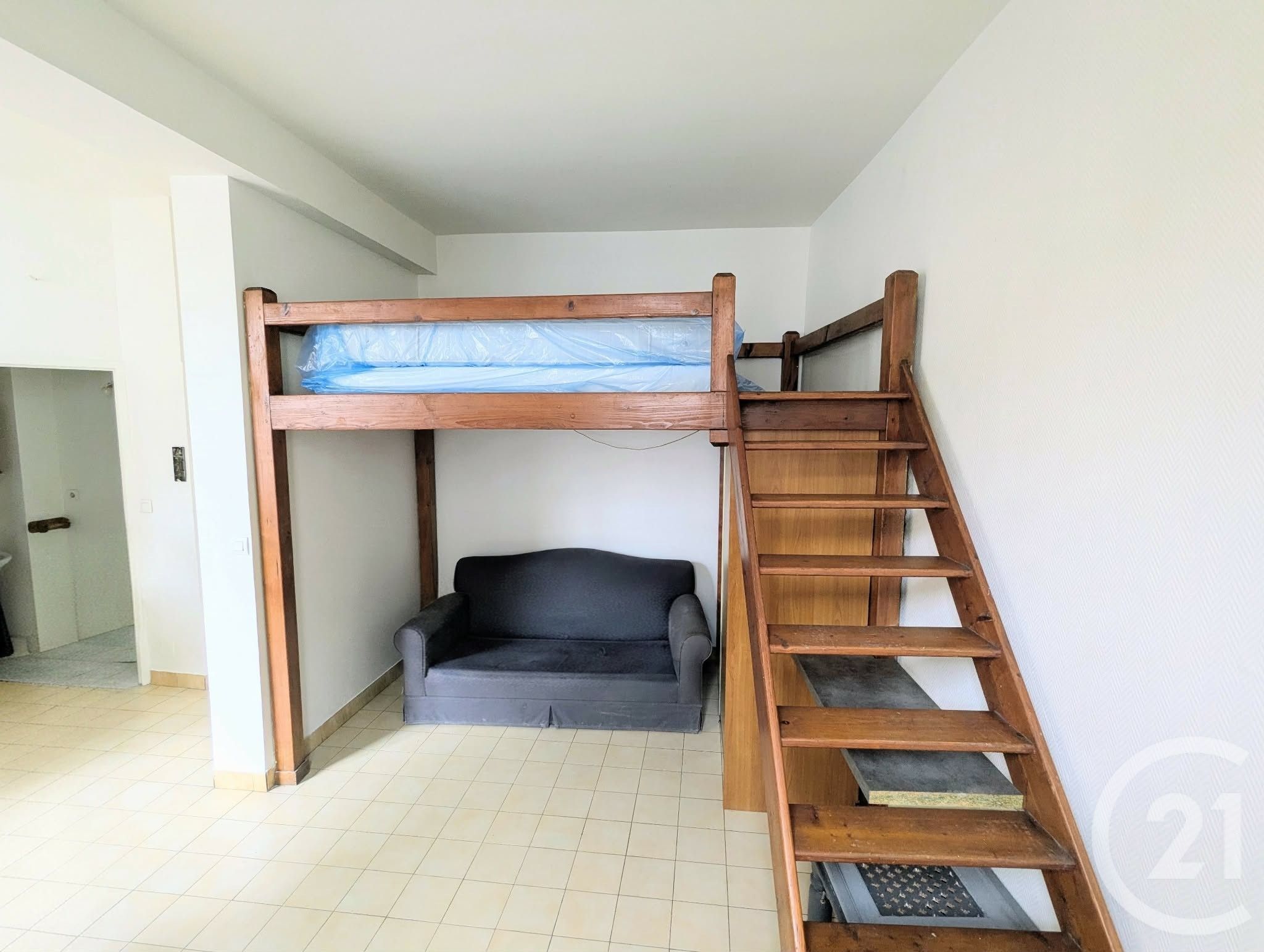 Flat Rue Paul Doumer in Triel-sur-Seine