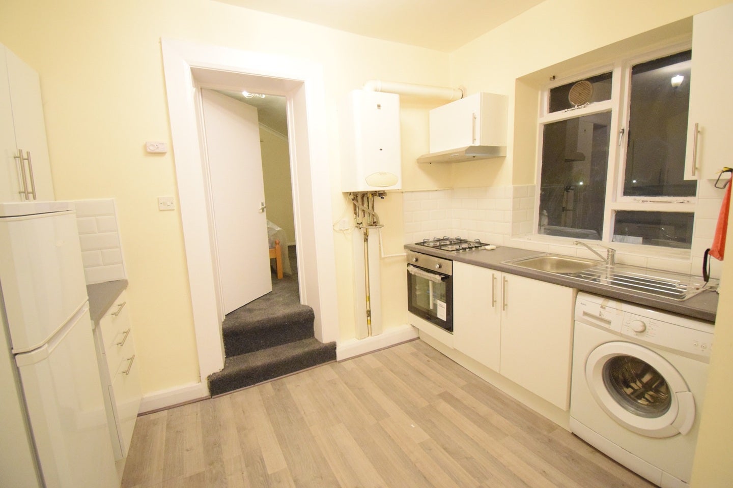 Flat Natal Road in Greater London