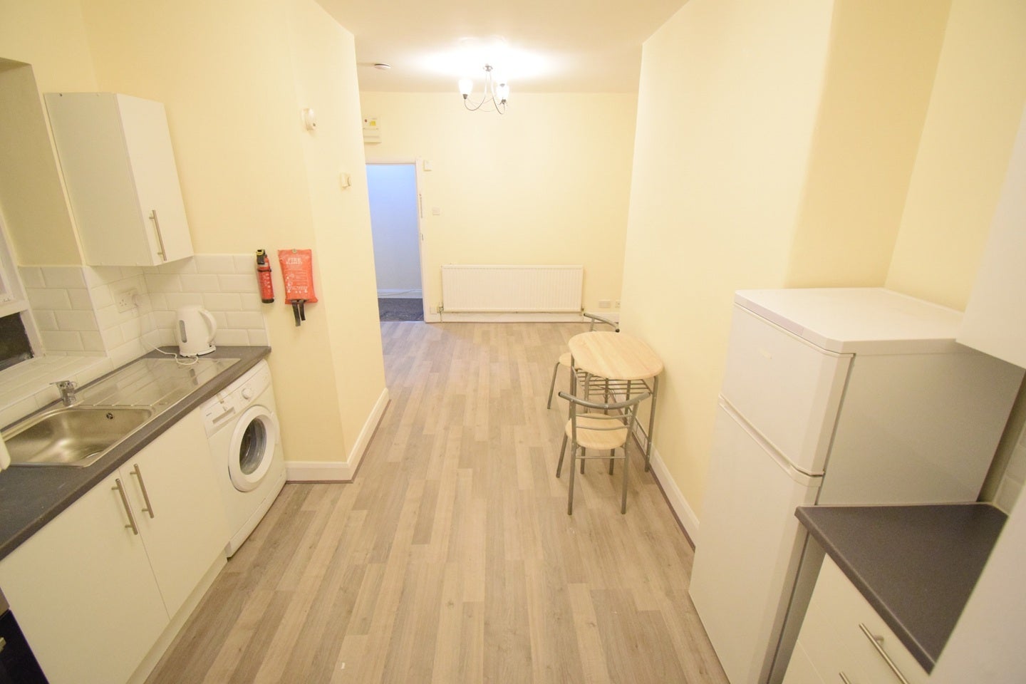 Flat Natal Road in Greater London