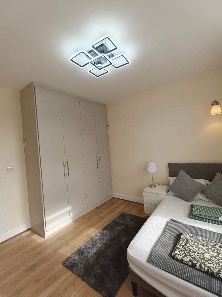 Room Barley Lane in Greater London