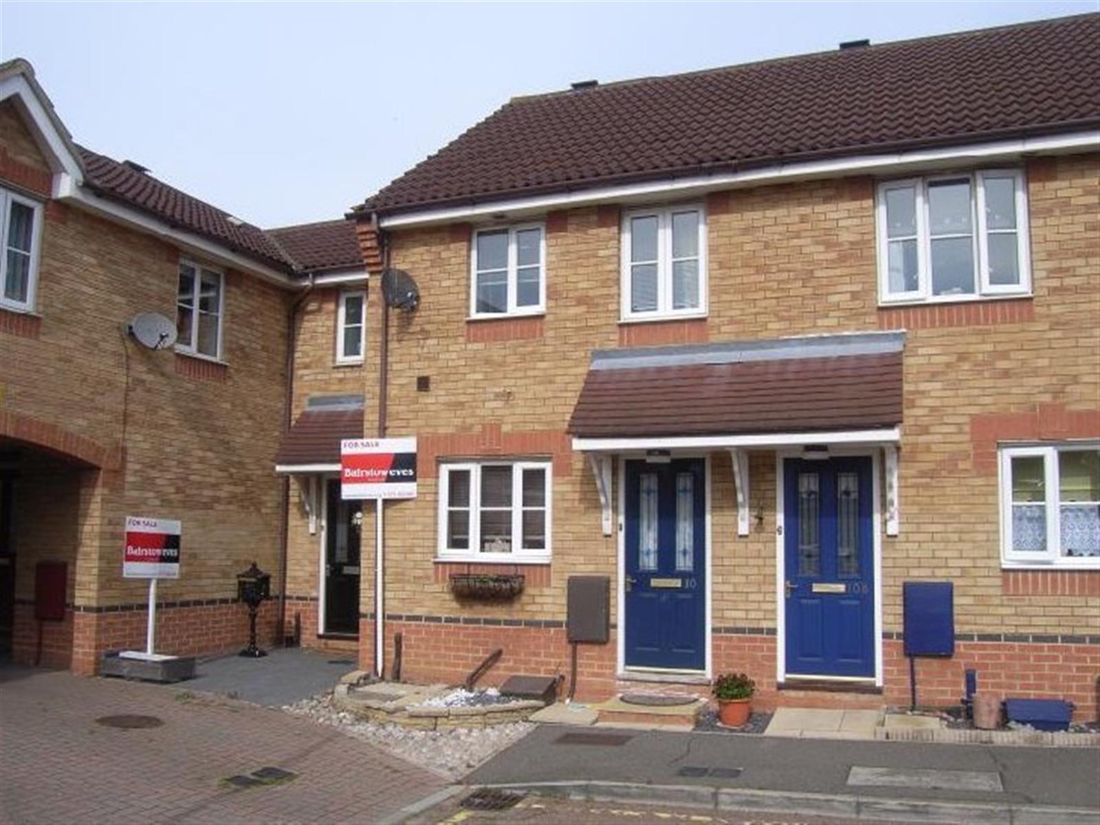 House Swiftsure Road in South Ockendon