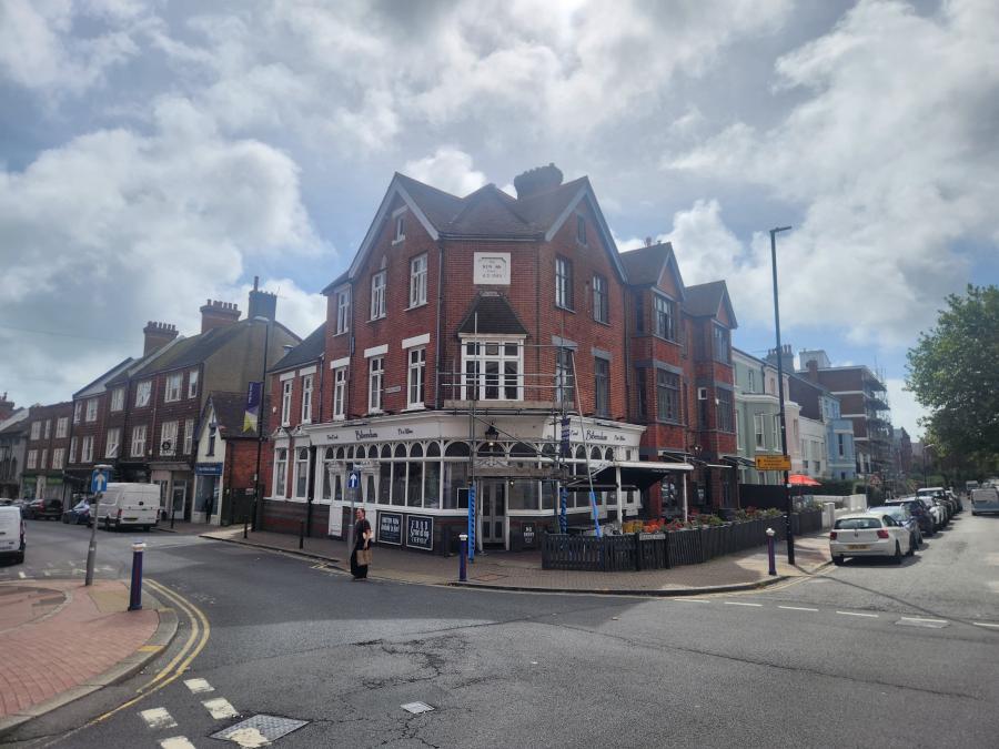 Flat Furness Road in Eastbourne