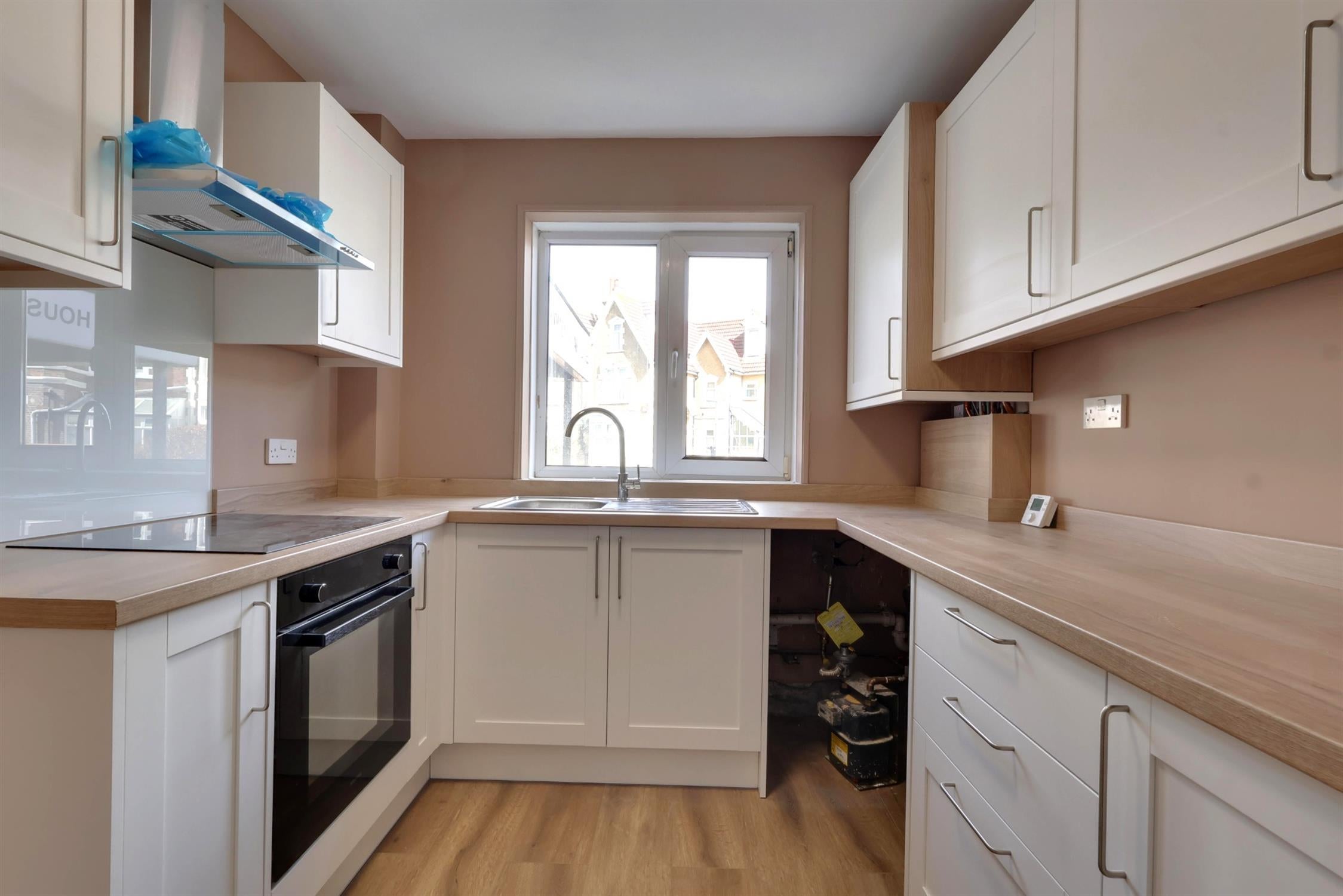 Flat Clarendon Road in Portsmouth