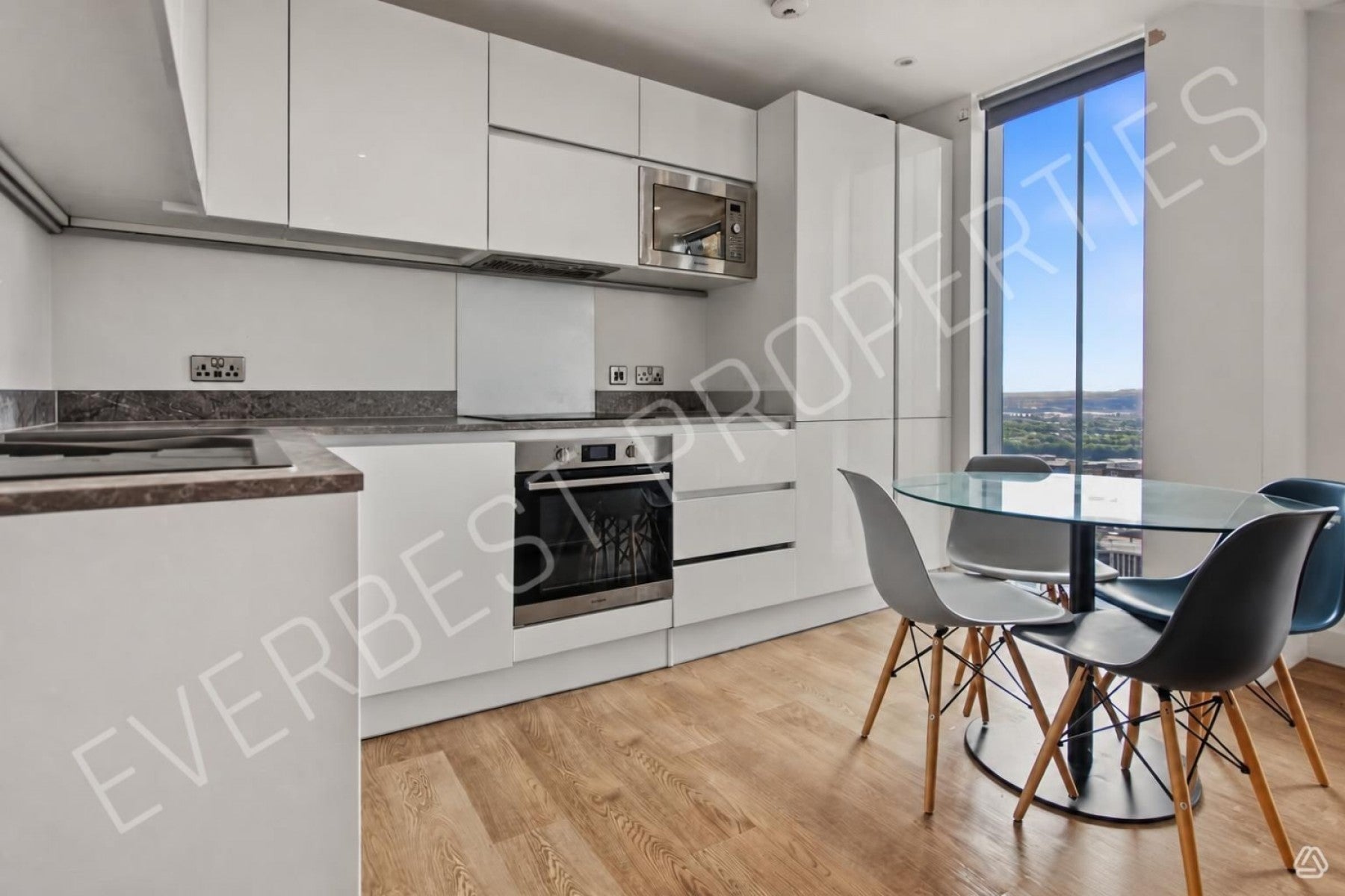 Flat Rutherford Street in Newcastle upon Tyne