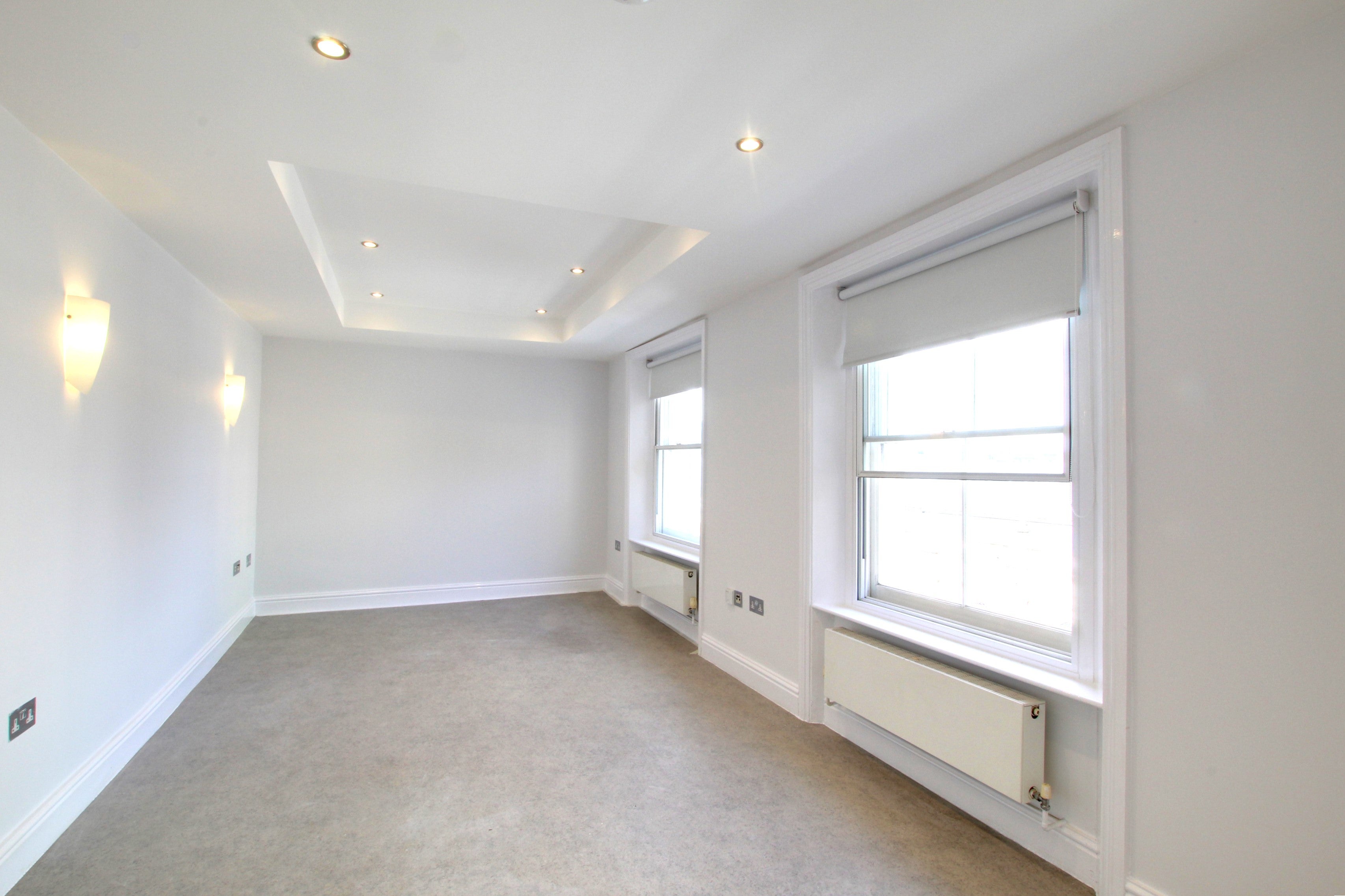 Flat Grange View Road in Greater London