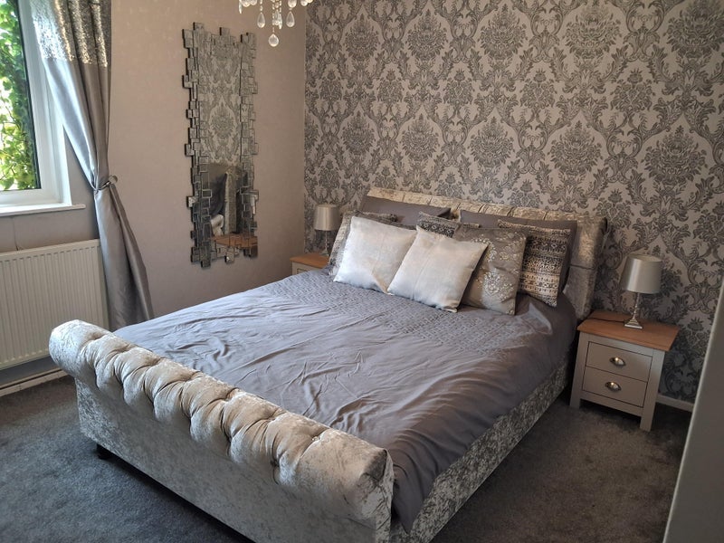 Room Danby Court in Royton