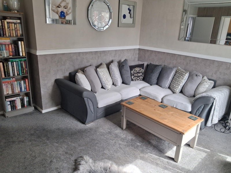 Room Danby Court in Royton