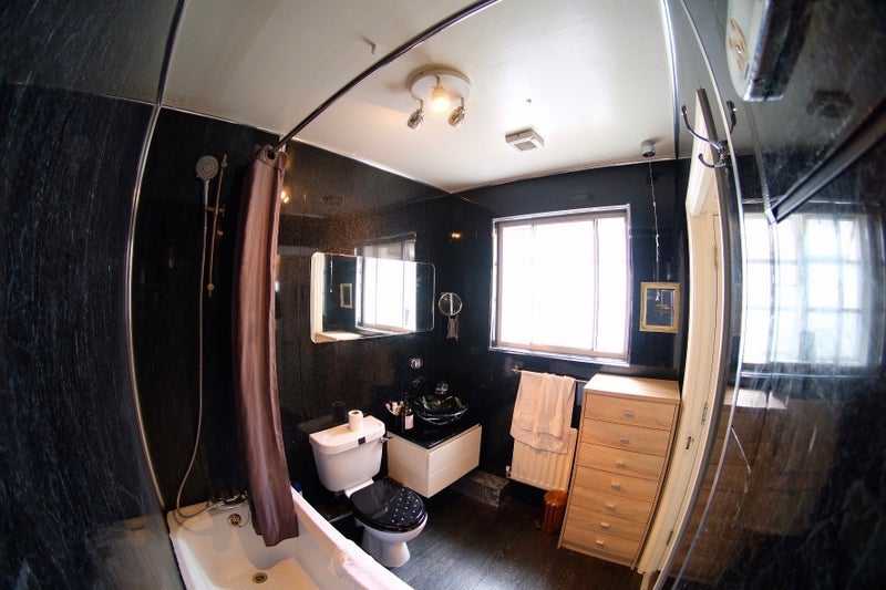 Room Mare Street in Greater London