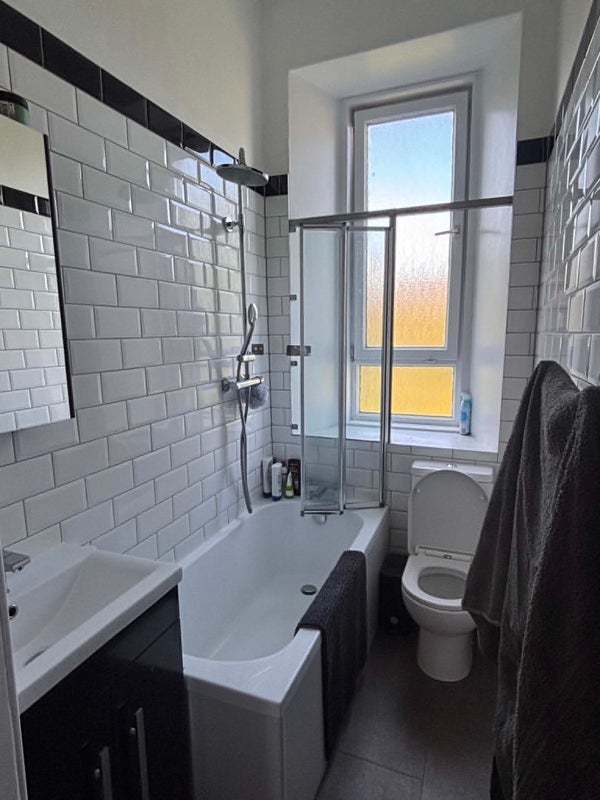 Room Albert Street in City of Edinburgh