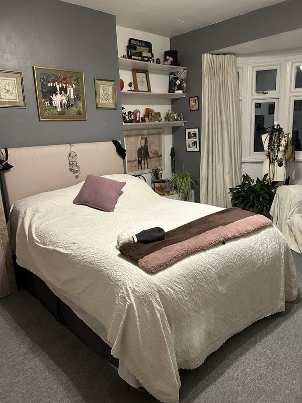 Room Burlington Lane in Greater London