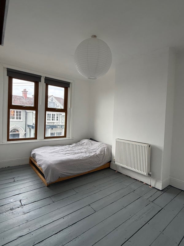 Room Langton Court Road in Bristol