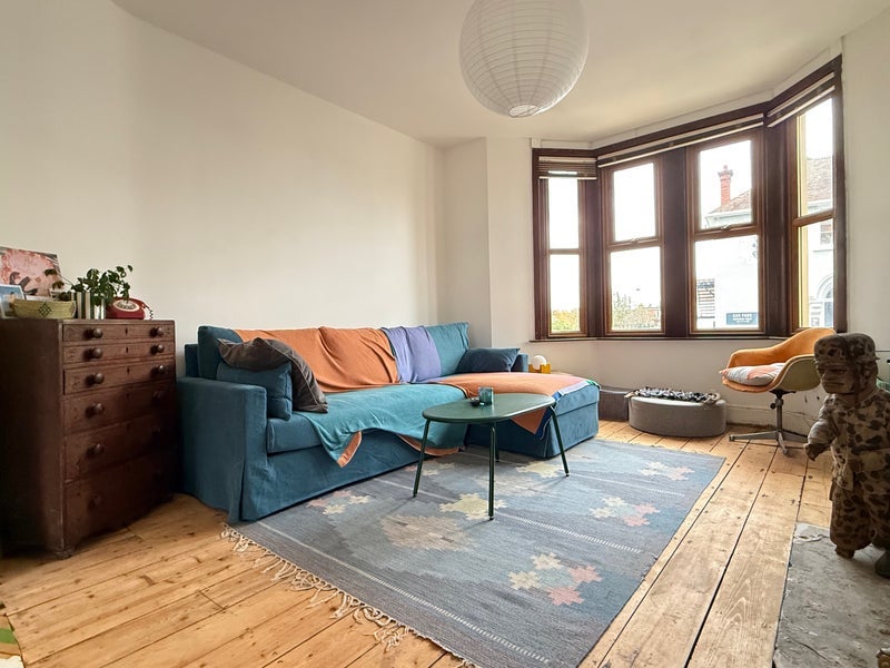 Room Langton Court Road in Bristol