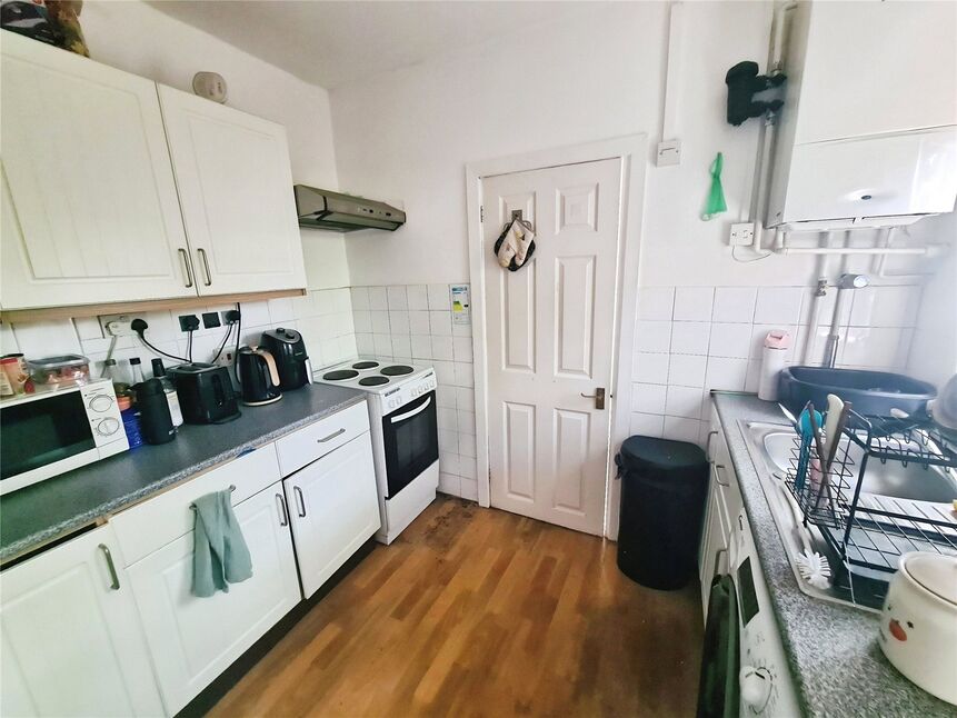 Flat King Edward Avenue in Southampton