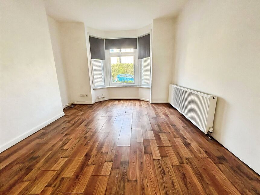 Flat King Edward Avenue in Southampton