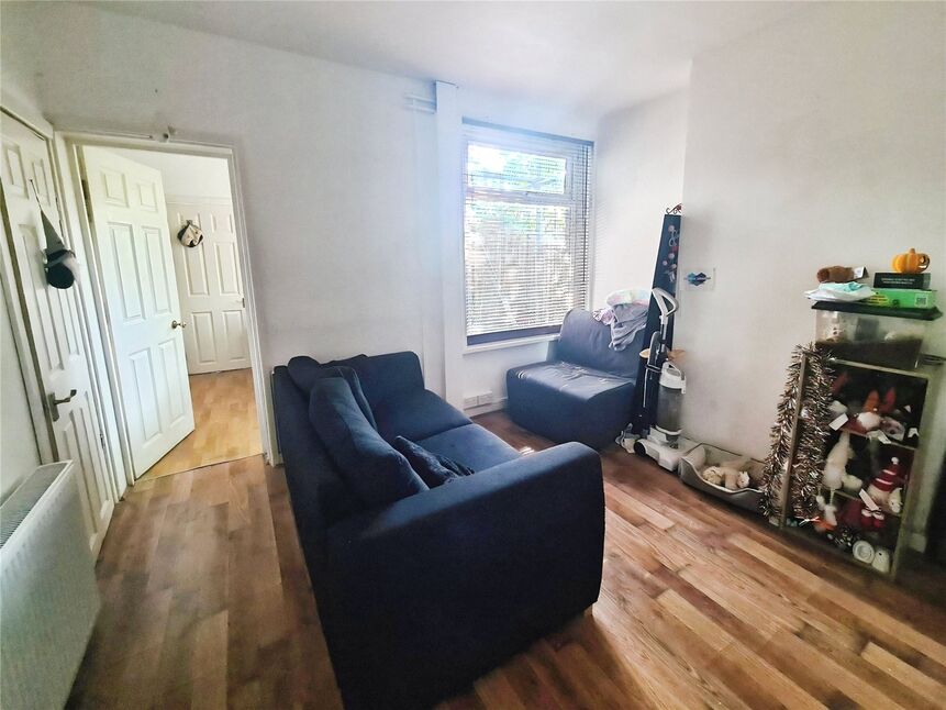 Flat King Edward Avenue in Southampton