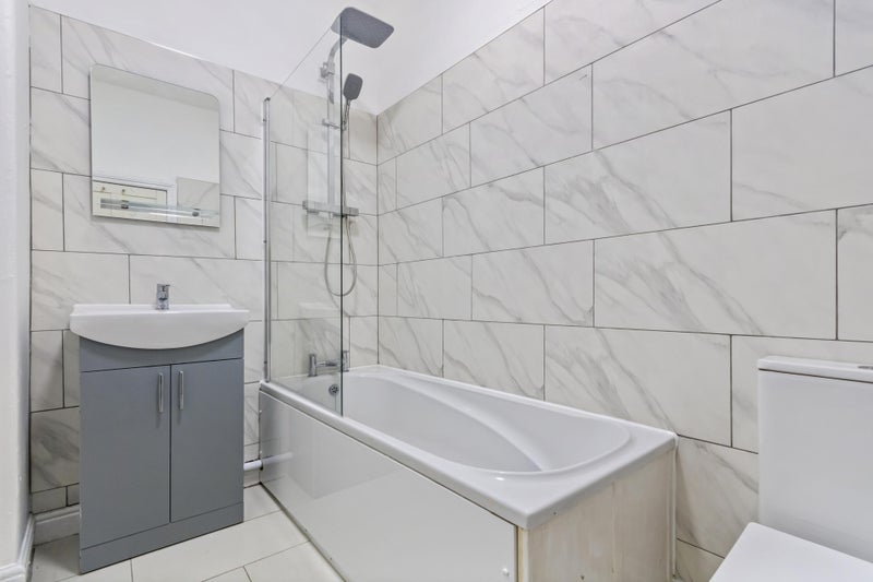 Room St Ann's Mount in Leeds