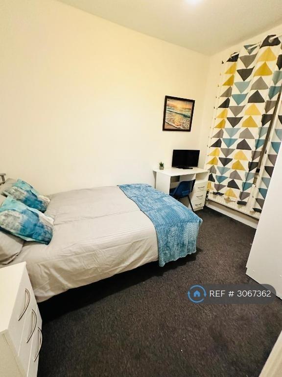 Room Northfield Road in Coventry