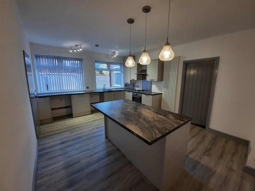 Flat Windsor Road in Doncaster