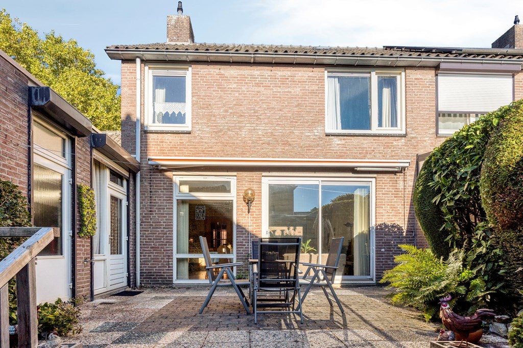 Twee-onder-één-kap te koop: Rogneurdonk 2, Maastricht