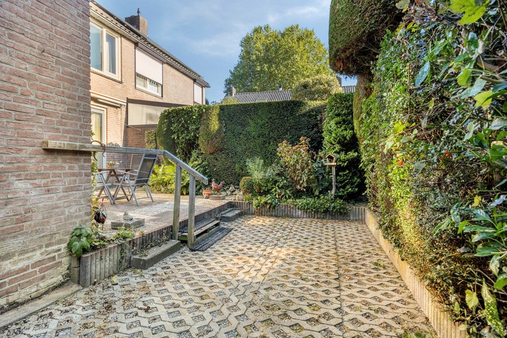 Twee-onder-één-kap te koop: Rogneurdonk 2, Maastricht