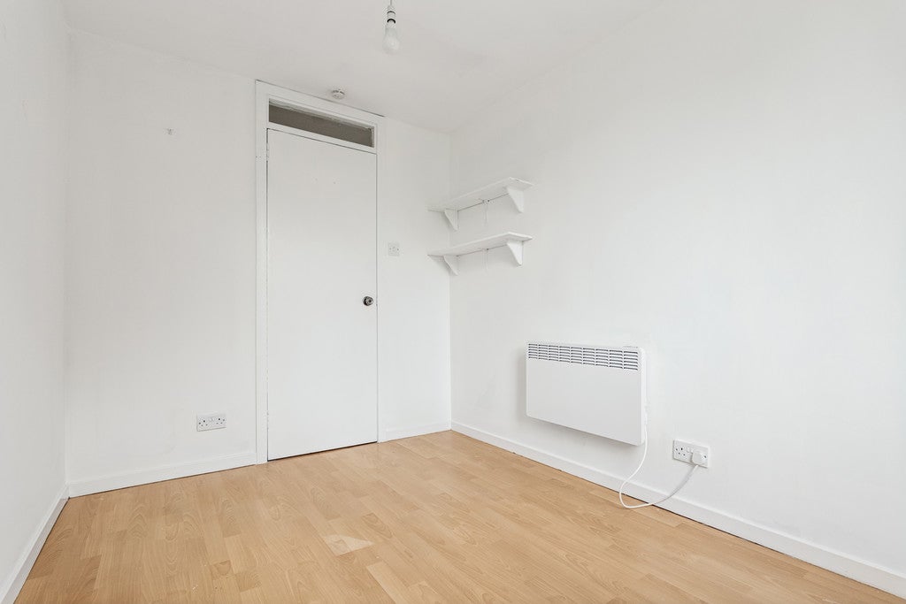 Flat Clarence Gardens in Glasgow