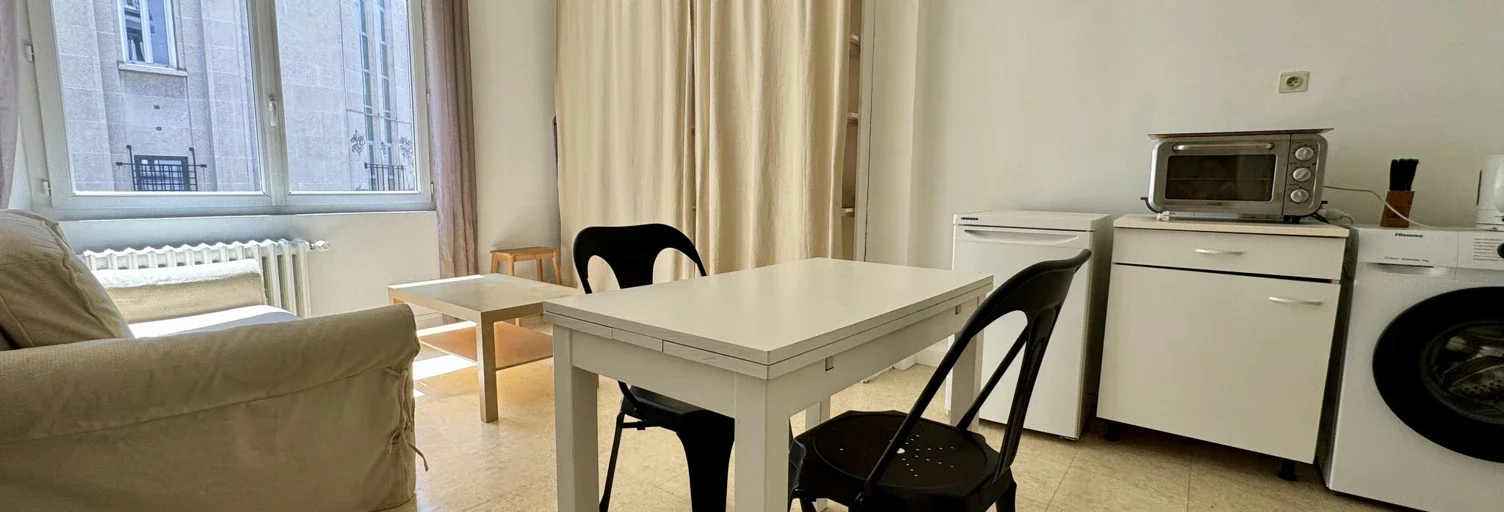 Flat Place Hippolyte Renoux in Clermont-Ferrand