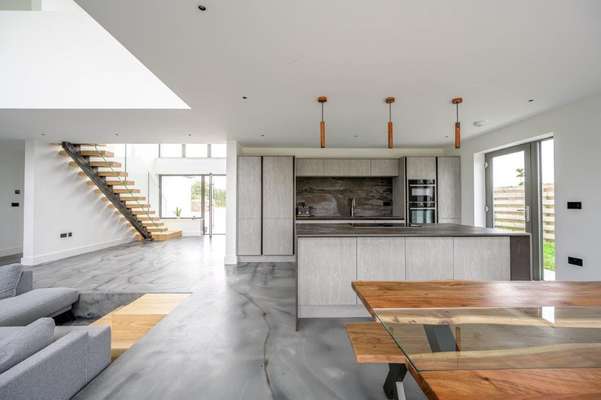 House B3285 in Perrancoombe