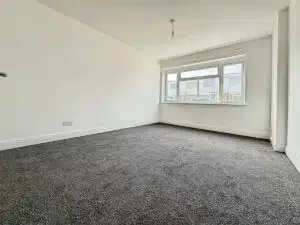 Flat Tamar Rise in Chelmsford