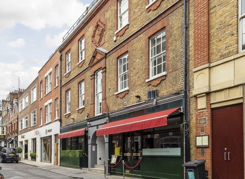 Flat Bruton Place in London
