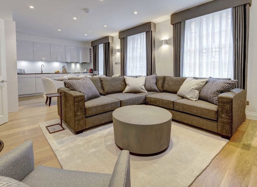 Flat Bruton Place in London