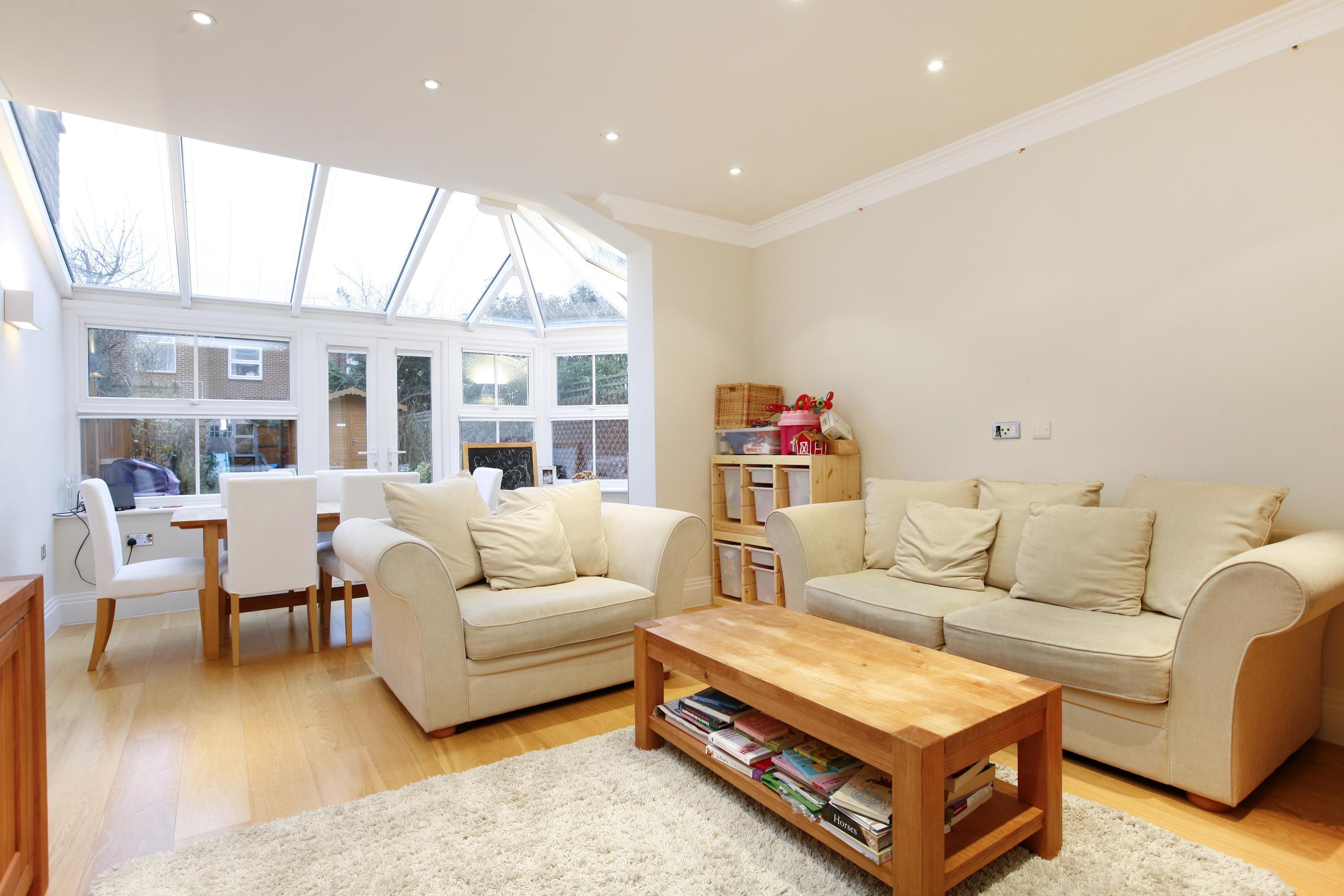 House Clifton Road in Greater London