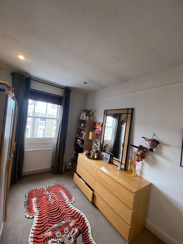Flat Craven Road in City of Westminster