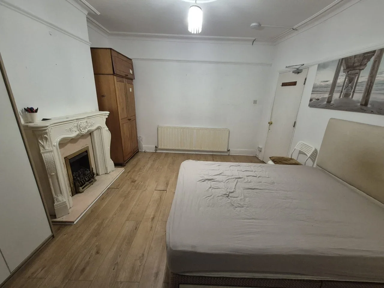 Room Bracewell Avenue in Greater London