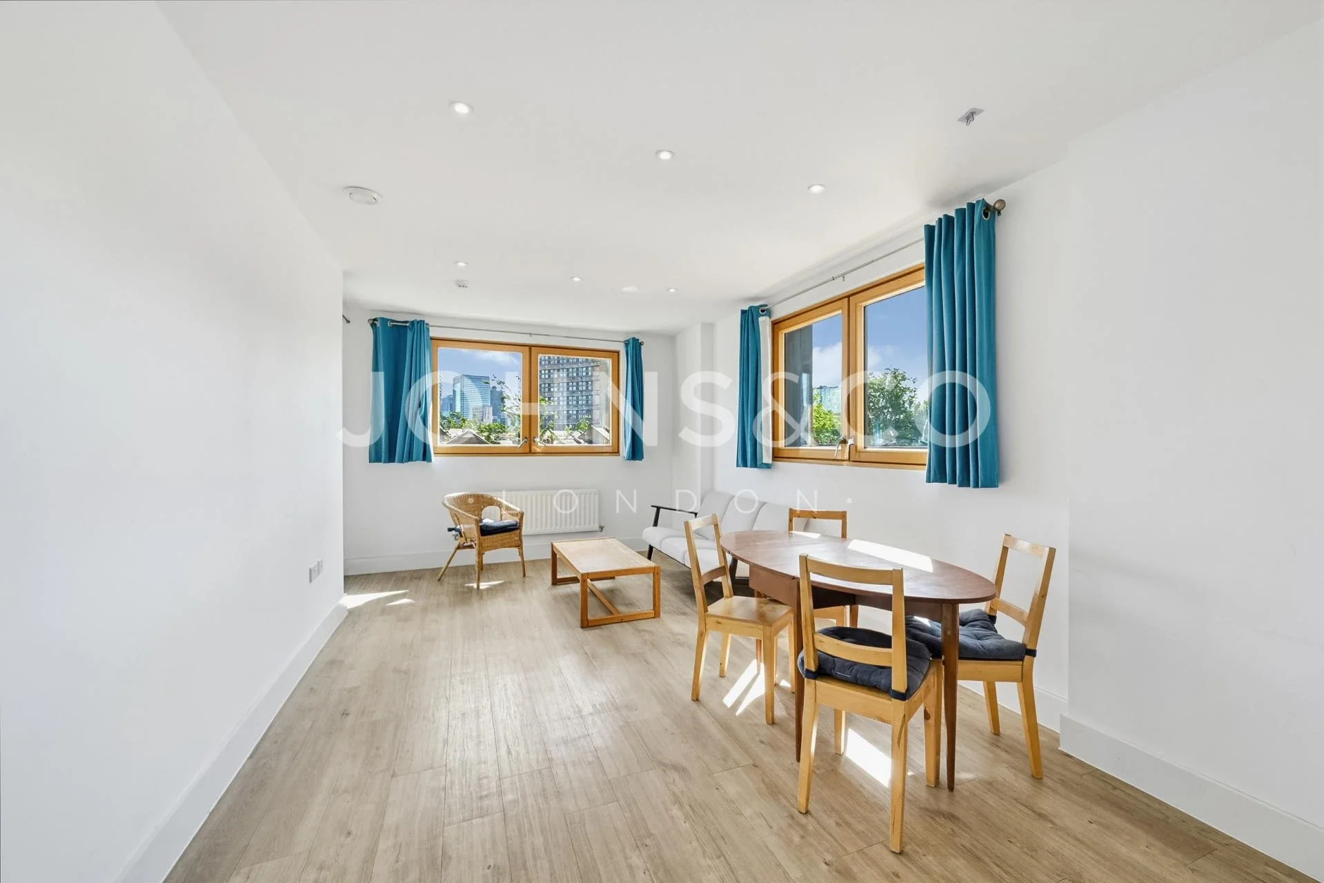 Flat St Ives Place in Greater London