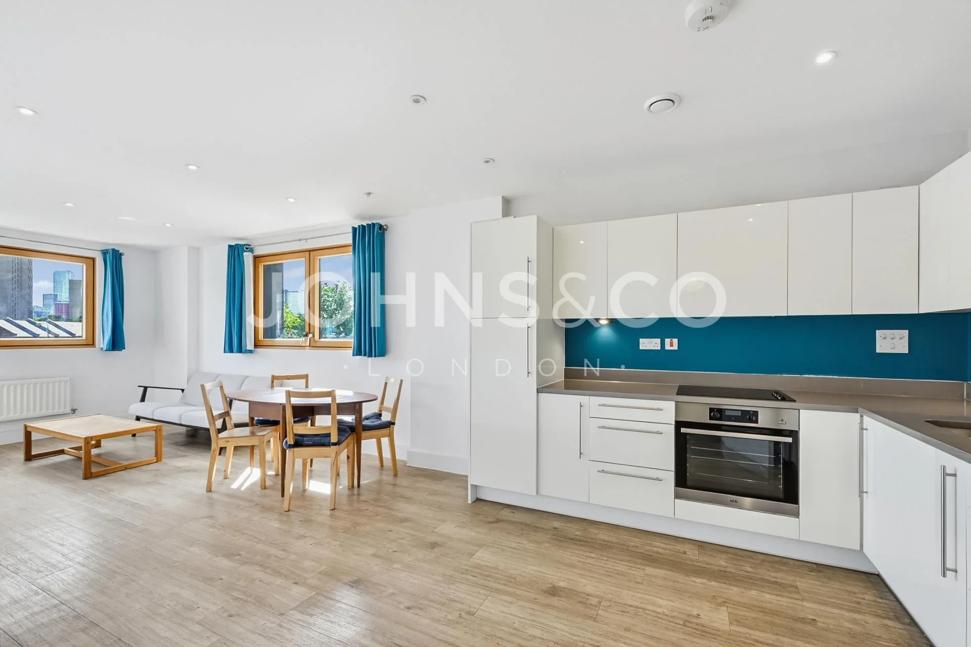 Flat St Ives Place in Greater London