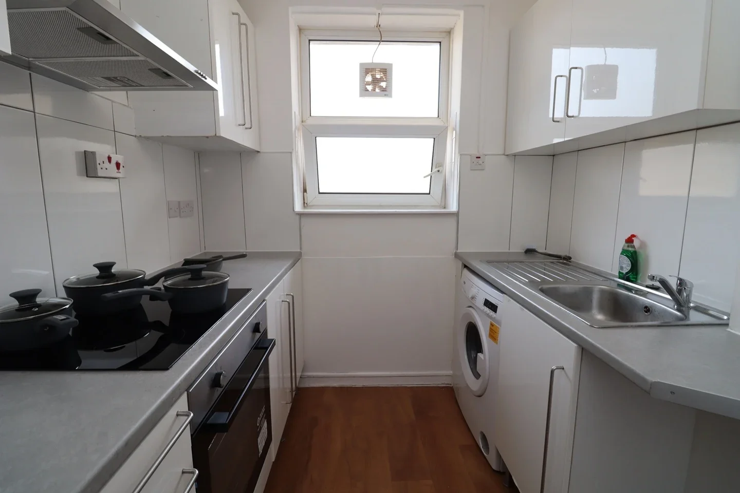 Room Darling Row in Greater London