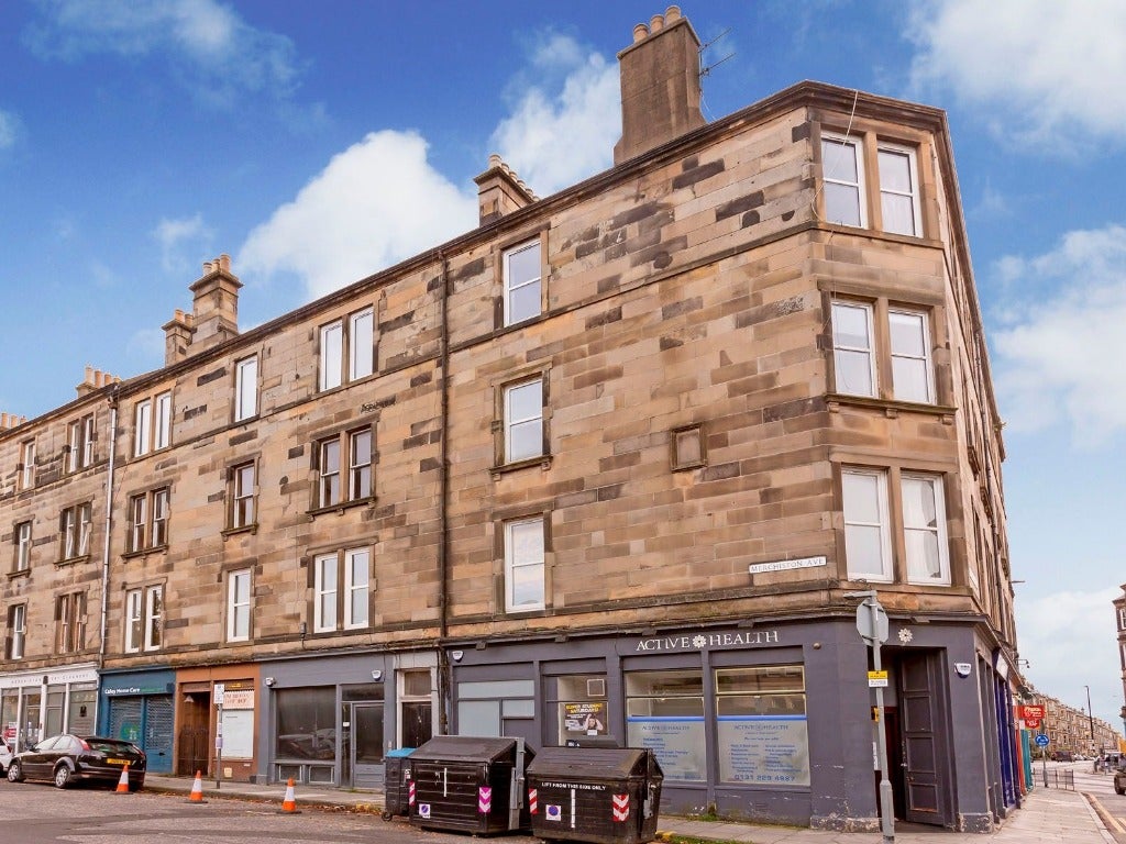 Flat Merchiston Avenue in City of Edinburgh