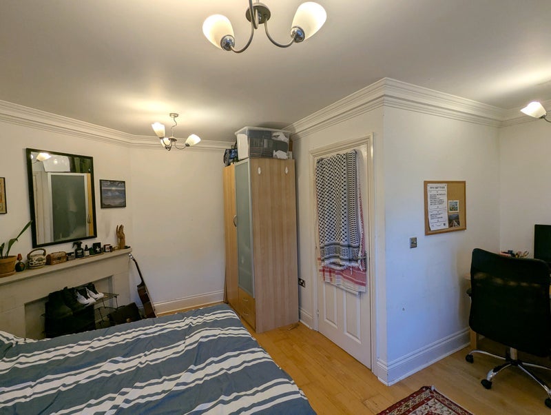 Room Redland Road in Bristol
